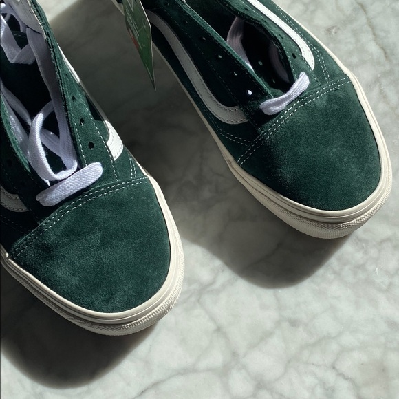 NWT Vans Women's Forest Green Suede Sneakers - Picture 9 of 16